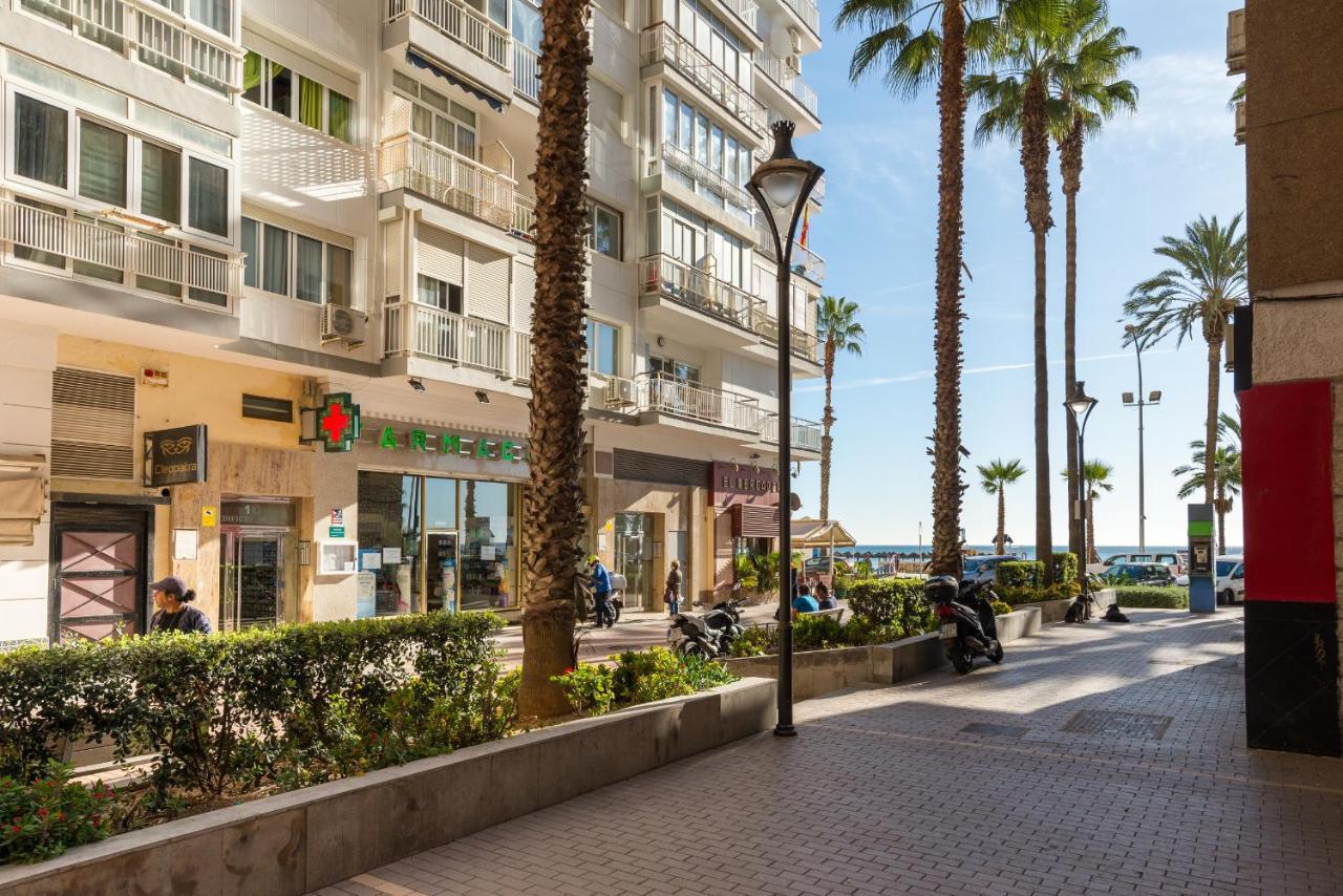 Mp7 Renovated Apartment Right On The Beach 700 Meters Away From Old Town Malaga Exterior photo