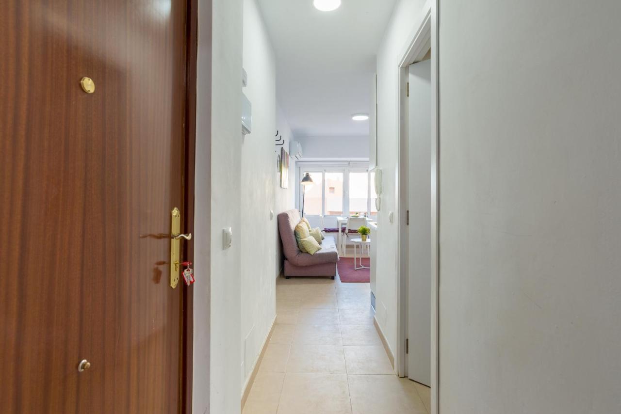 Mp7 Renovated Apartment Right On The Beach 700 Meters Away From Old Town Malaga Exterior photo